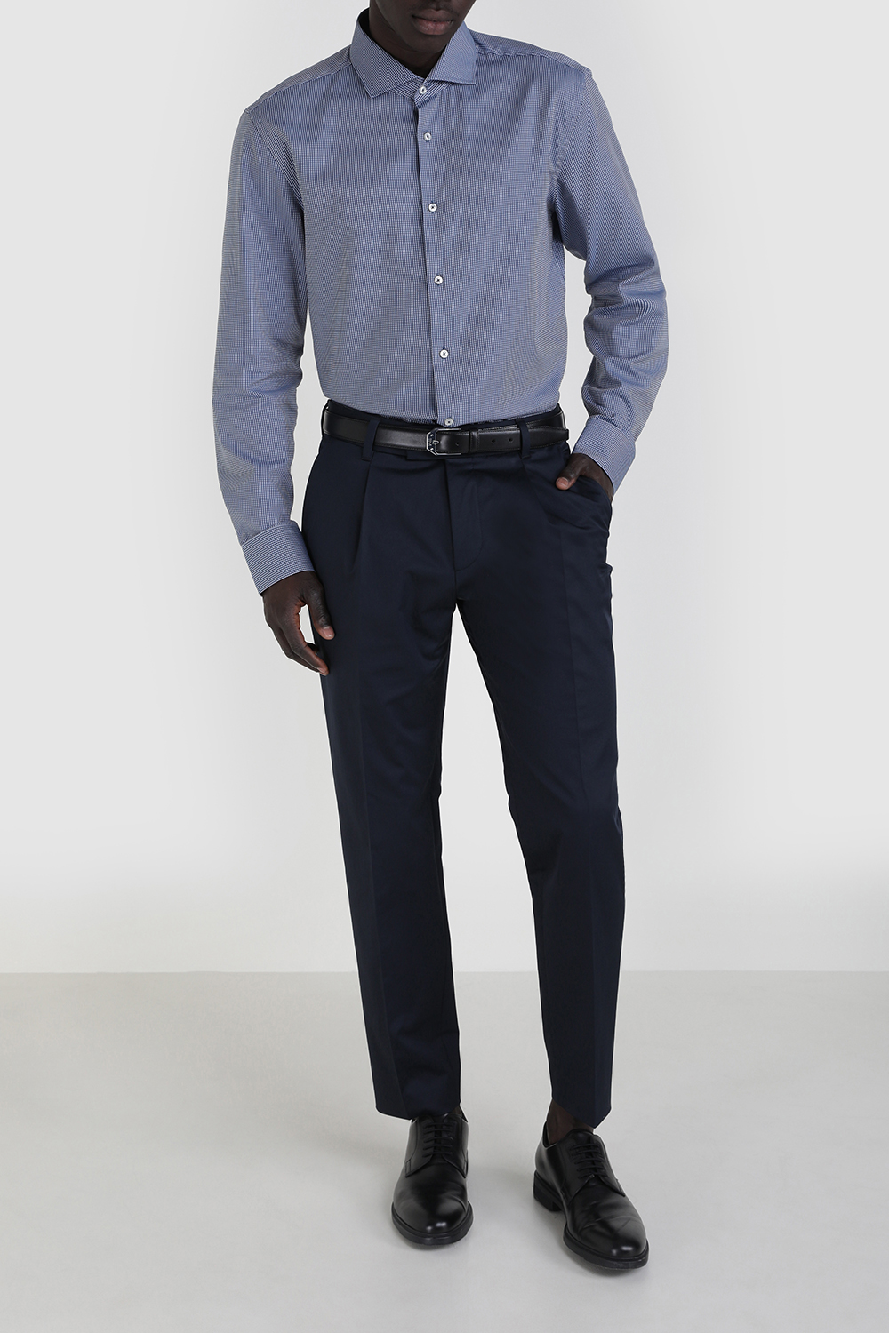 חולצה מכופתרת